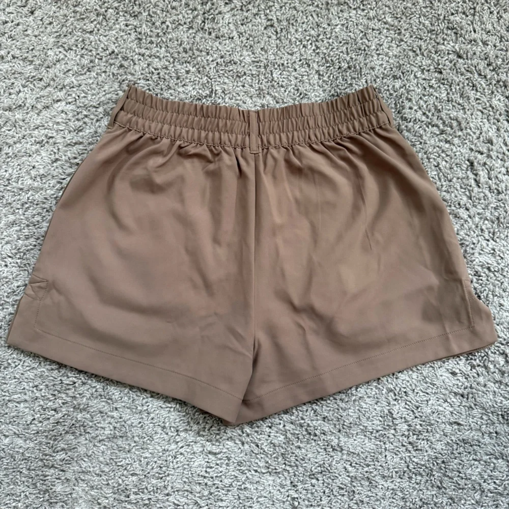Beyond Yoga Status High Waist Shorts - Picture 2 of 5